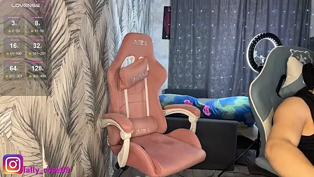 LallyRose69 webcam