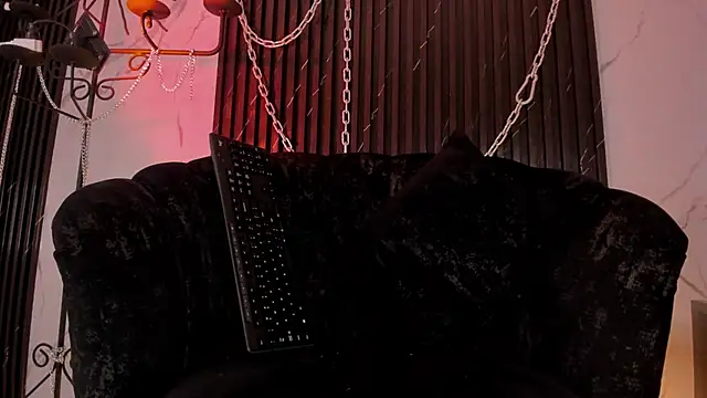 ALICEPOIXXXON webcam