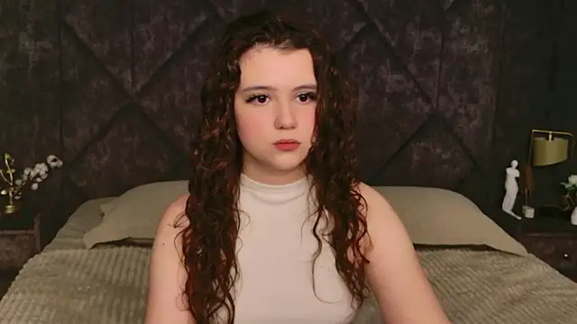 Pauline_Heaven webcam