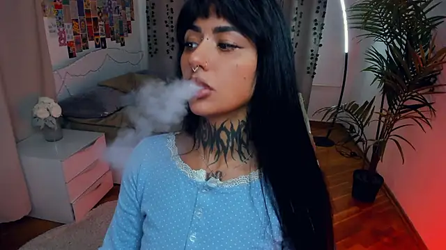 CharimgSabrina webcam