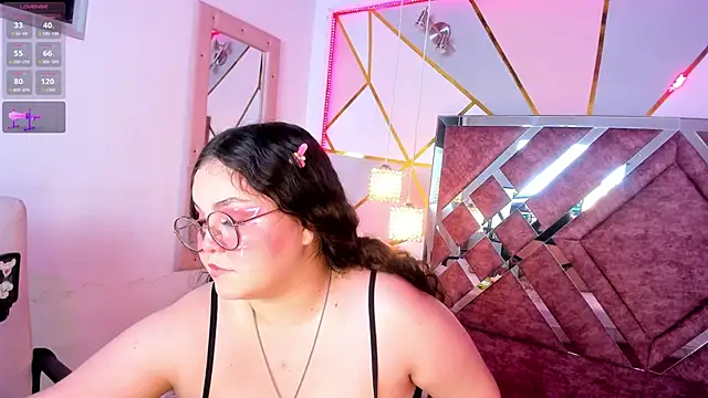 ShylySweet webcam