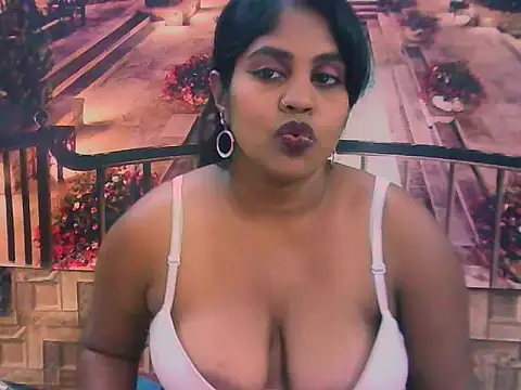 IndianDiva27 webcam