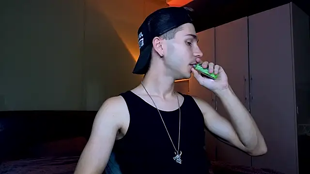 Joseph__Quinn live sex cam