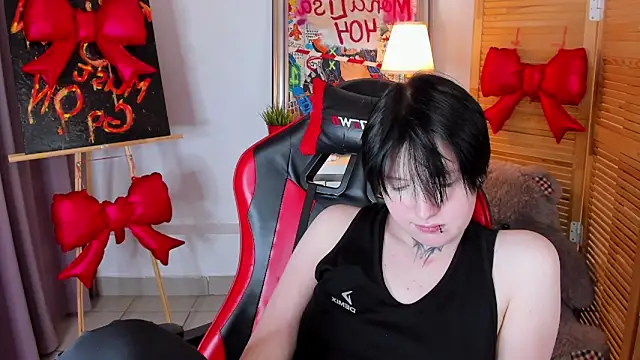 BakugoKatsuki webcam