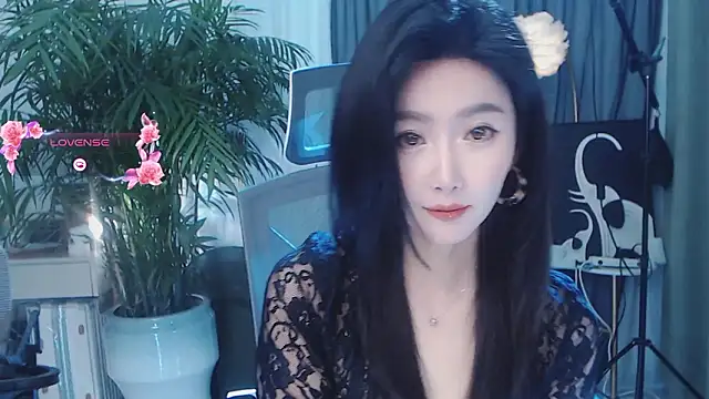 美女feifei-love在线直播