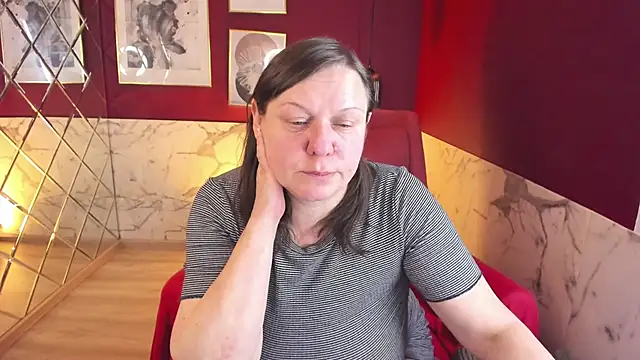 KellyPerfection webcam