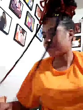 HONEYSWEETS_LIVE webcam