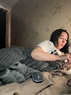 Naughtbaby_2025 webcam