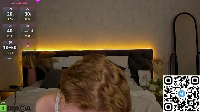 Michelle_Blond webcam