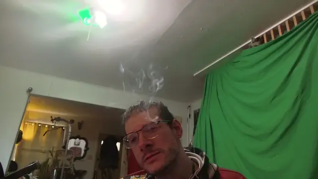 MasterDaddyCool webcam