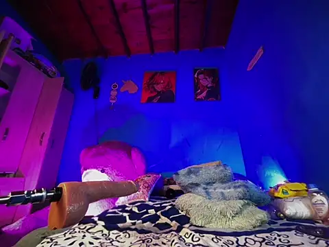 Naugth_channel_ts's room