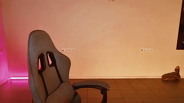 Yoka_paradoXXX webcam