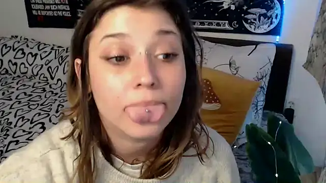 AlienforTwenty webcam