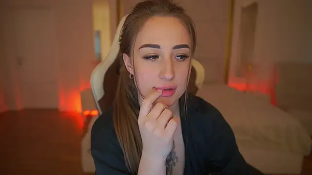 gentleadellee - GentleAdellee's free webcam - UK Sex Cams