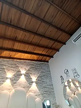 Webcam Model (Kristy1_)  is live.Free join now!