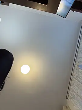 Hotmomcheckk_ webcam