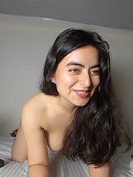 Webcam Model (saasha_Petit)  is live.Free join now!