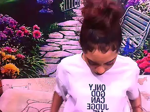 IndianPretty14u2Luv webcam