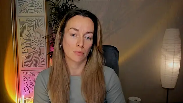 RebeccaMartinez webcam