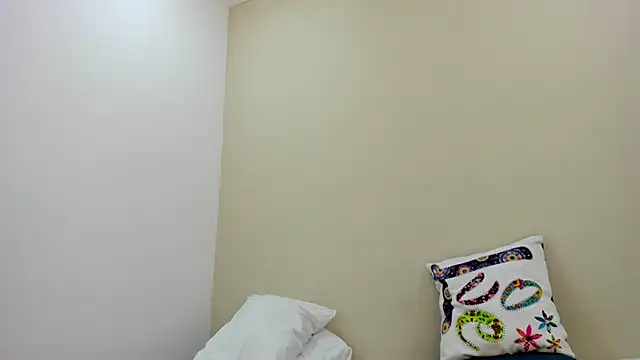 MadisonJenner webcam