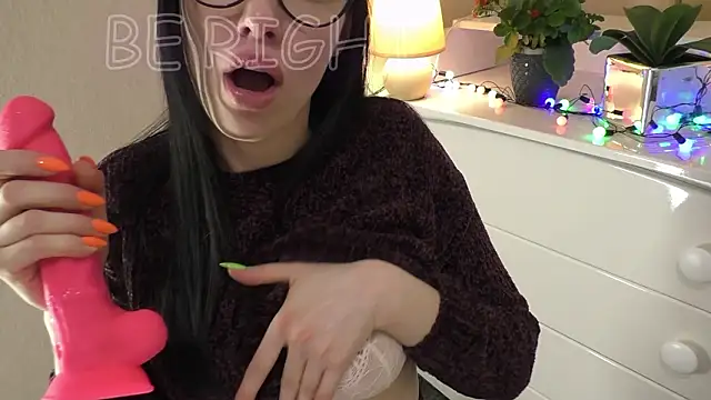 honeyed_poison webcam