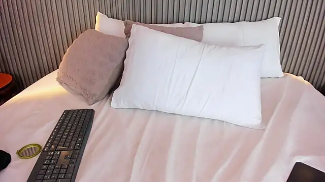 CaitlynCouper webcam