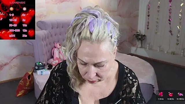 Penelope_Pinky webcam