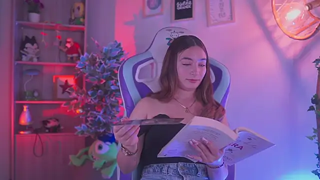 issa_monterrey_ webcam