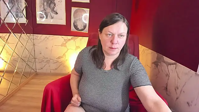 KellyPerfection webcam