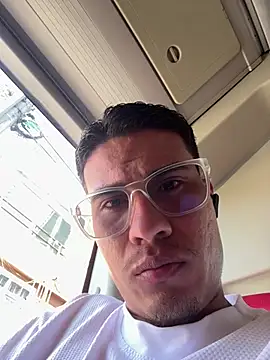 Latin_Paisa_Boy webcam