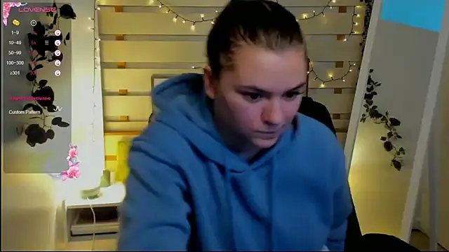 Josephine_Kiss webcam