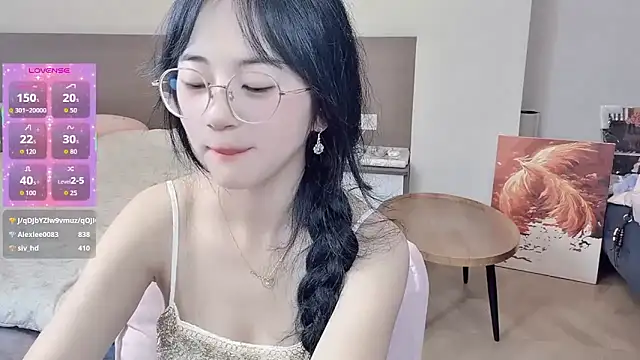 美女-ruoruo-在线直播