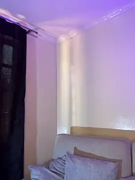 isabella-collins- webcam