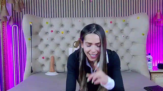 playfulshow - PlayfulShow's free webcam - UK Sex Cams