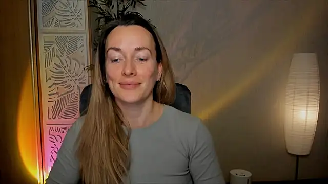 RebeccaMartinez webcam