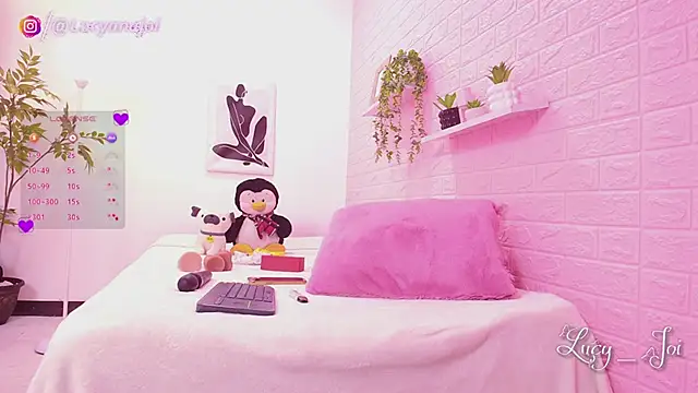 Lucyanajoi webcam