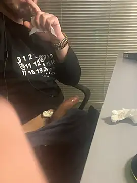 giorgakaci69 live sex cam