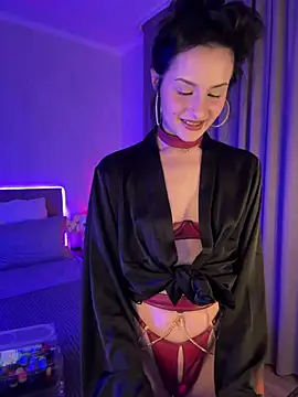 bigJuicyPussy webcam