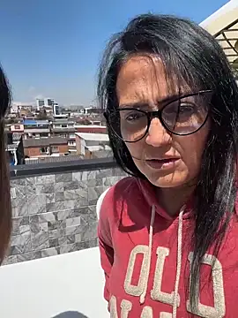 Antonella_Julieta webcam