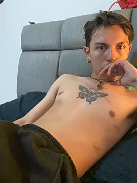 NaytonFreeman webcam