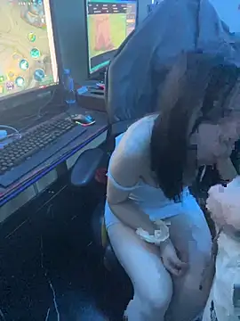 美女TTbeibei178在线直播