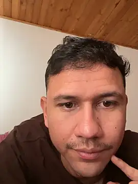 Michaell_Spinelly webcam