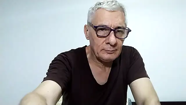 BIGUNCUTHARDCOCK webcam