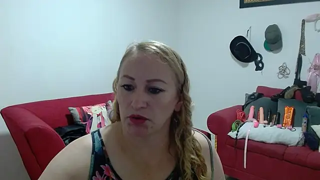 emperabigbootybigass webcam