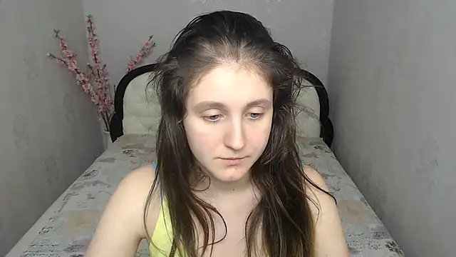 Holliy_Cooper webcam