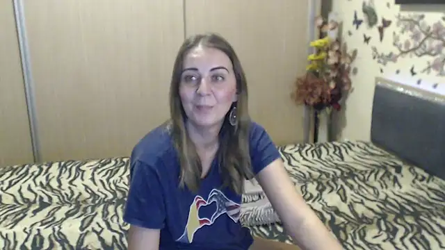 MirabelaSweet webcam