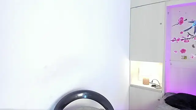 stefannyevans_ - Stefannyevans_'s free webcam - UK Sex Cams