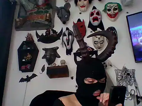 FeticheMacabre webcam