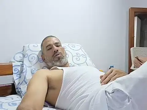 jackbigcock11 webcam