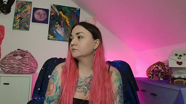 PinkHurricaneOfficial webcam